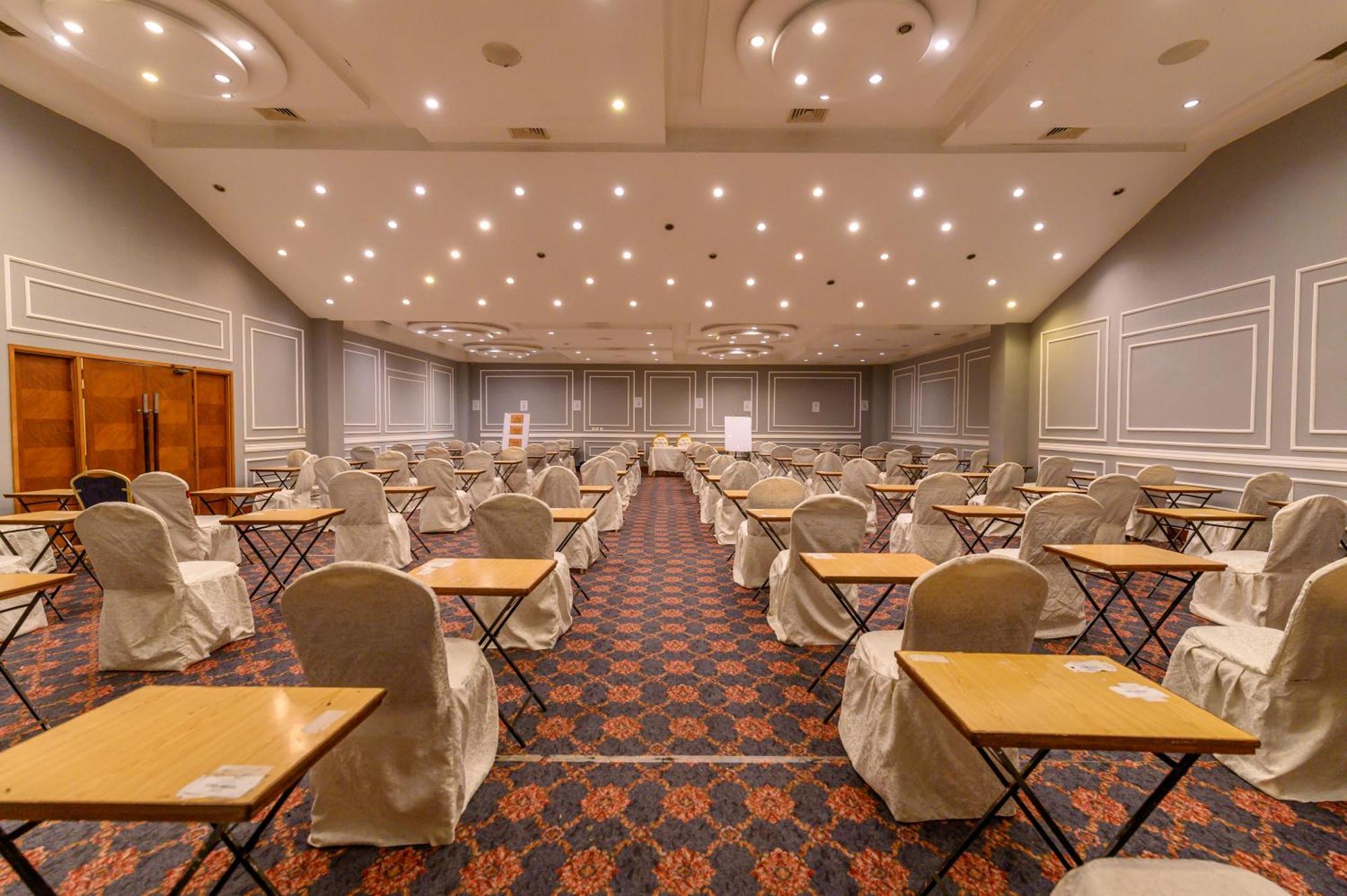 Hotel One Фейсалабад Экстерьер фото